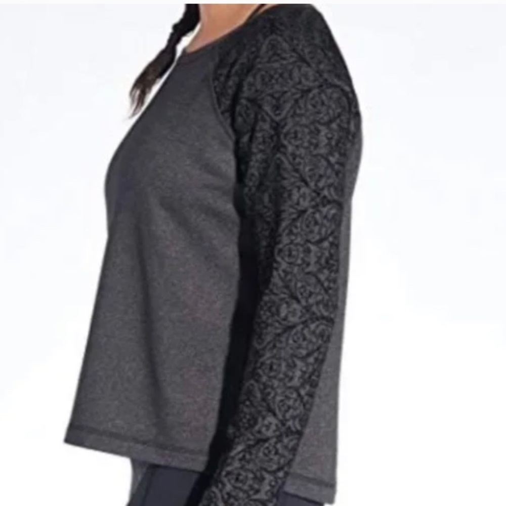 Calia By Carrie Underwood Gray Caviar Top - Limited Edition Sz XS